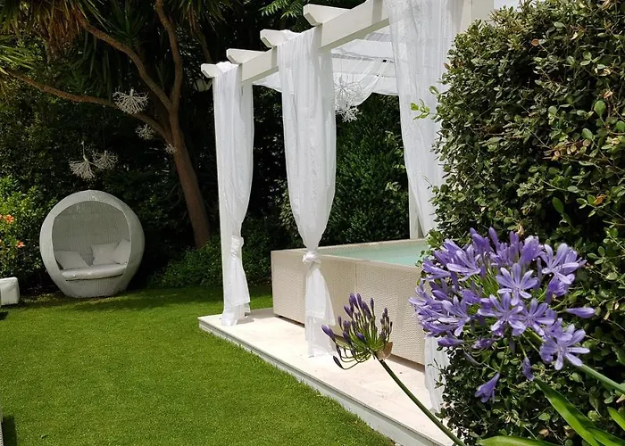 芬妮别墅酒店 4* 卡利亚里