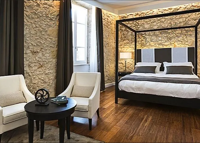 芬妮别墅酒店 酒店 4*