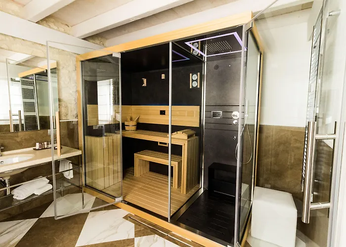 芬妮别墅酒店 4* 卡利亚里