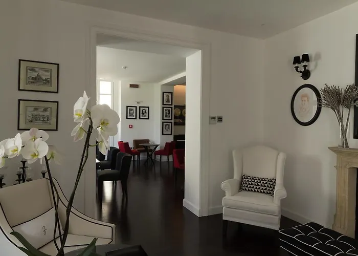 芬妮别墅酒店 4*