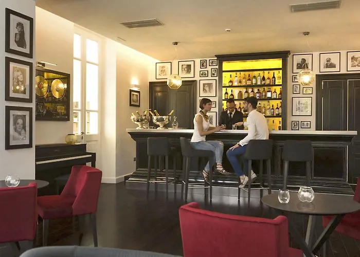 芬妮别墅酒店 酒店 4*